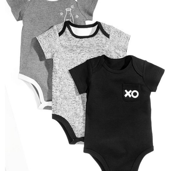 NWT 3 pack bodysuits and bibs - Picture 2 of 6